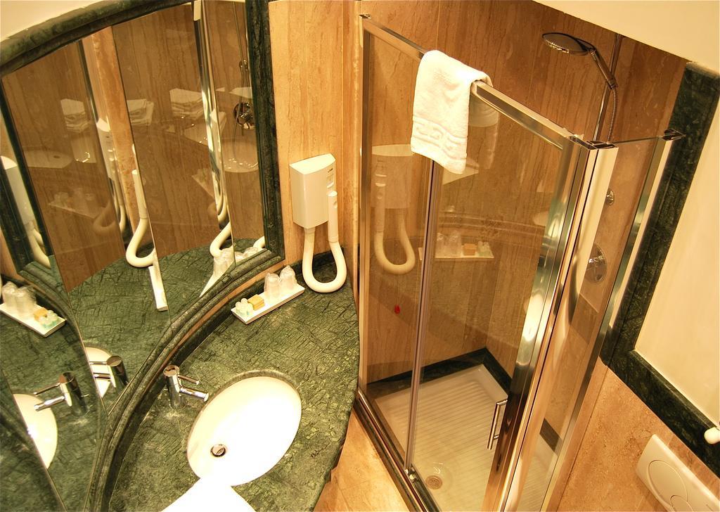 Luxury Ludovisi Rooms 로마 외부 사진